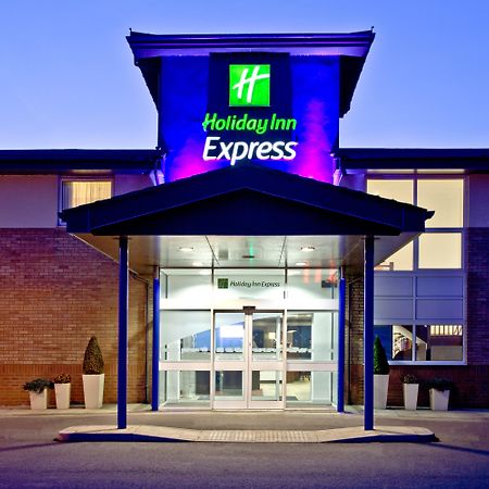 Holiday Inn Express Shrewsbury By Ihg Exteriör bild