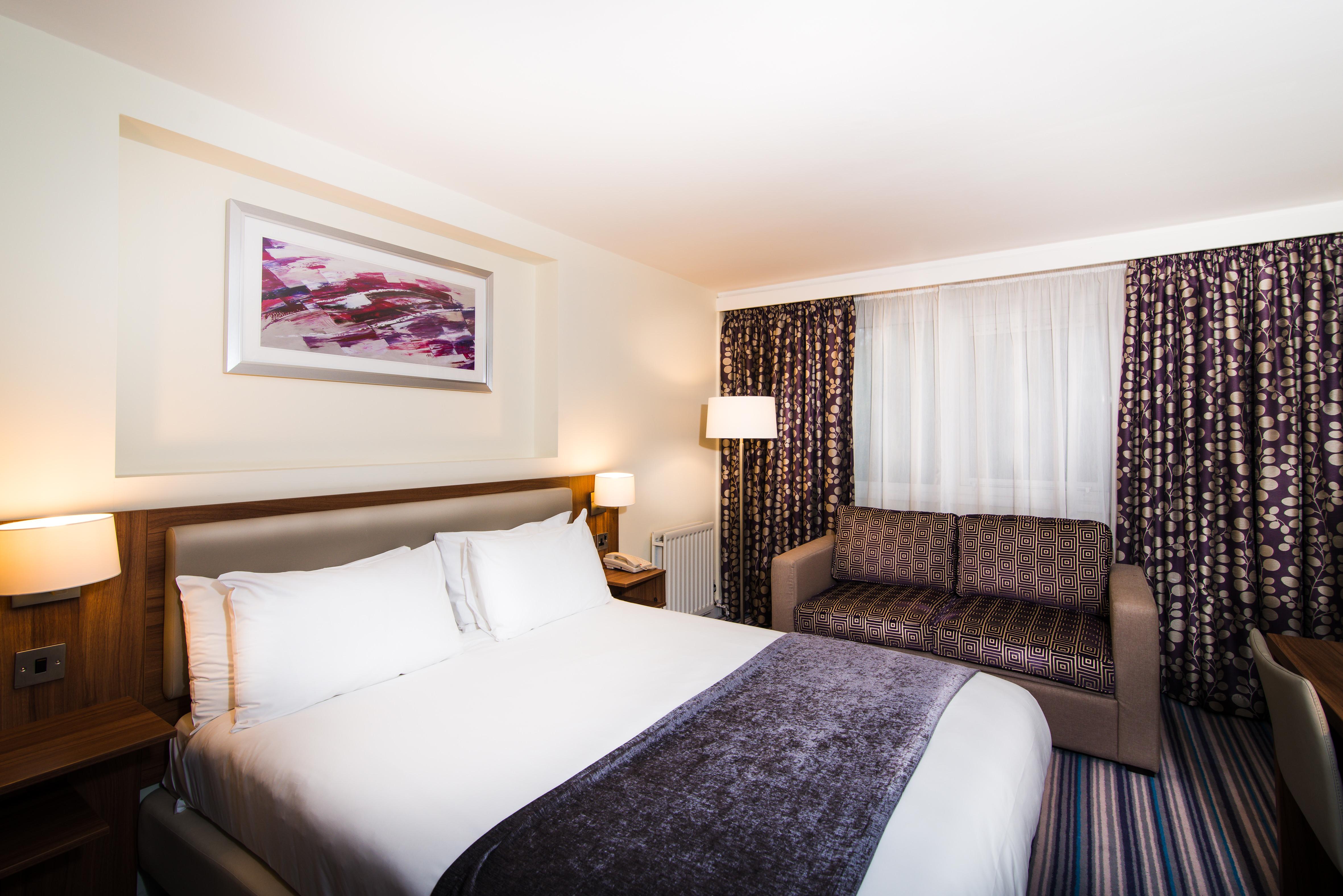 Holiday Inn Express Shrewsbury By Ihg Exteriör bild