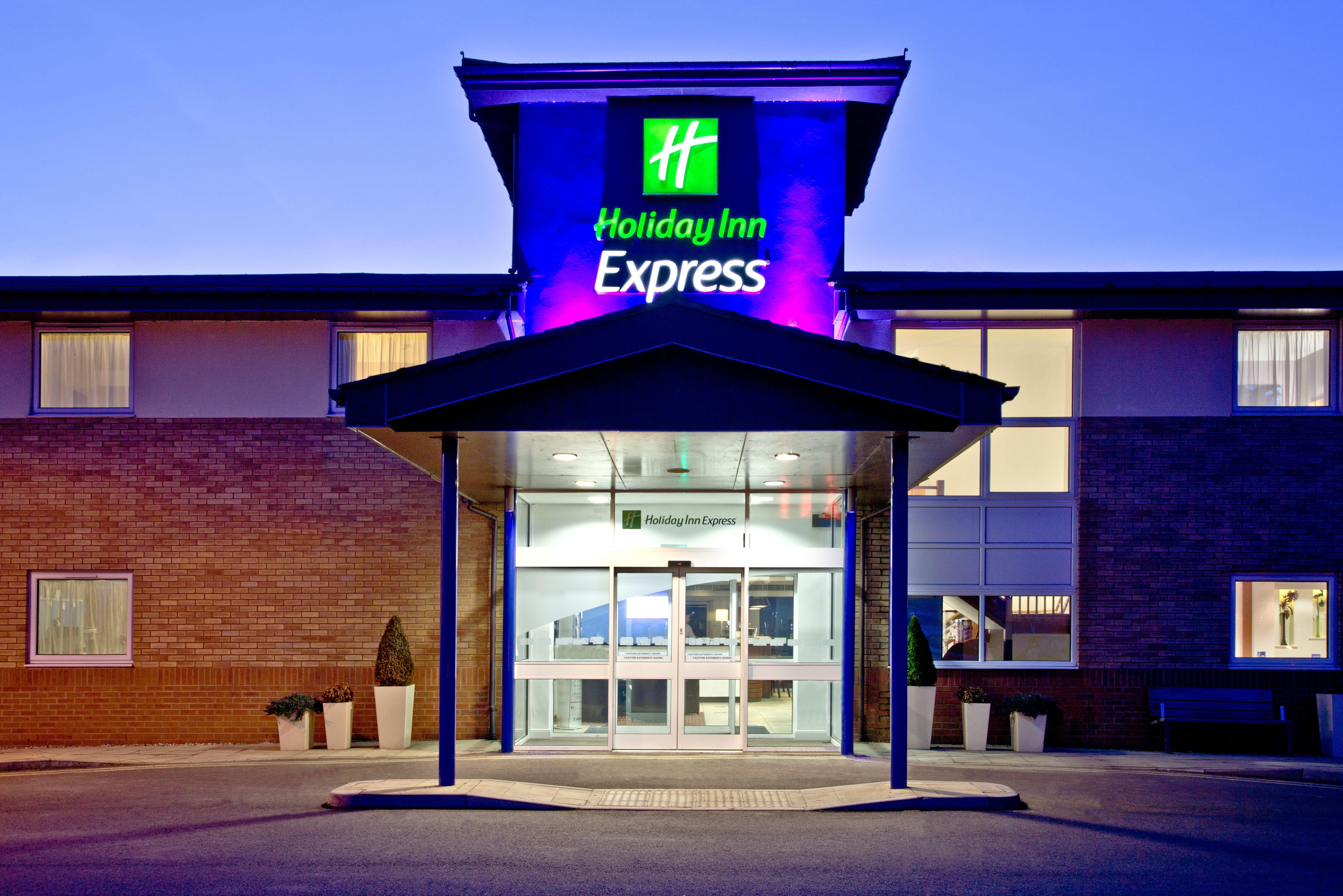 Holiday Inn Express Shrewsbury By Ihg Exteriör bild