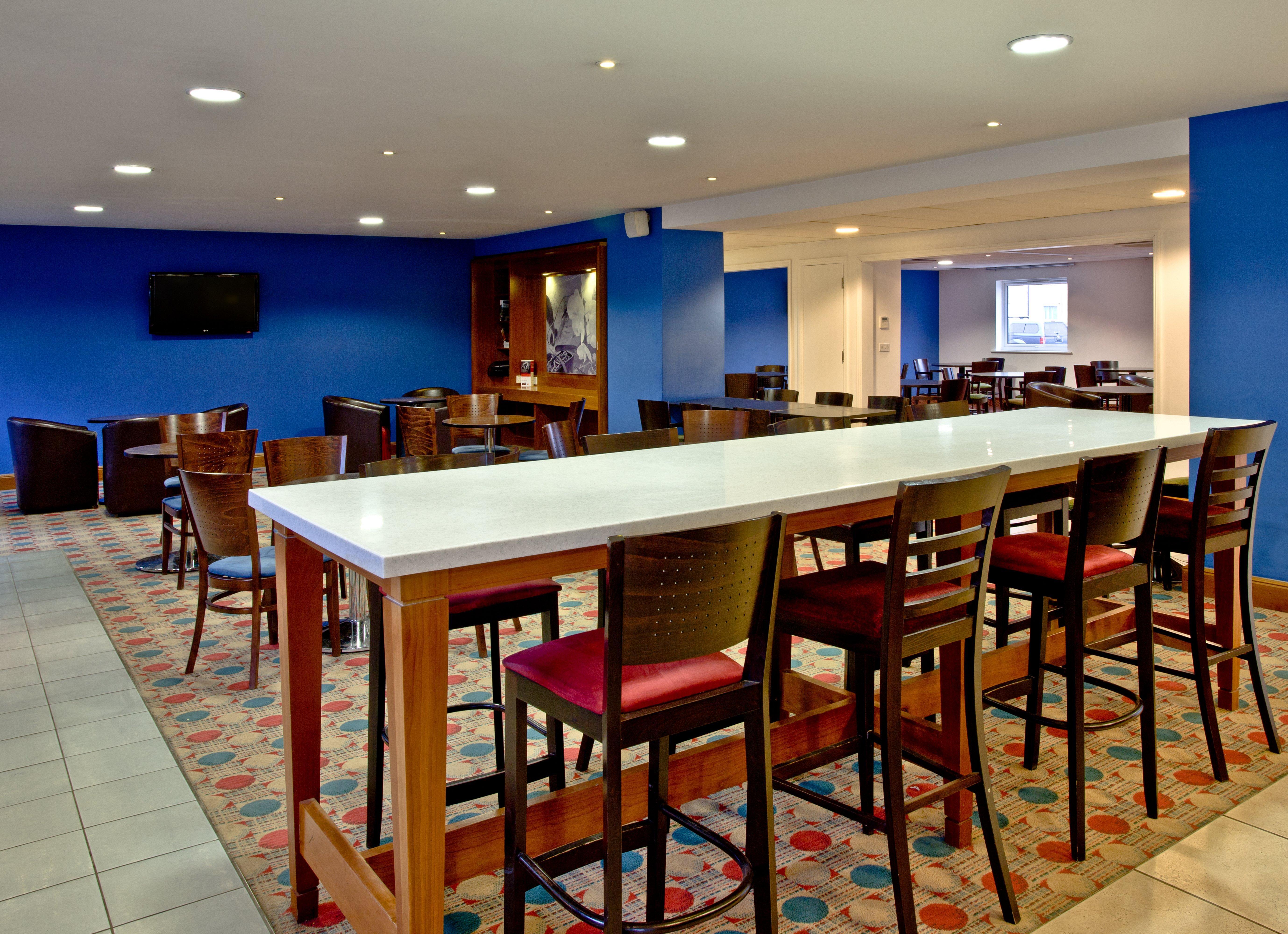 Holiday Inn Express Shrewsbury By Ihg Exteriör bild