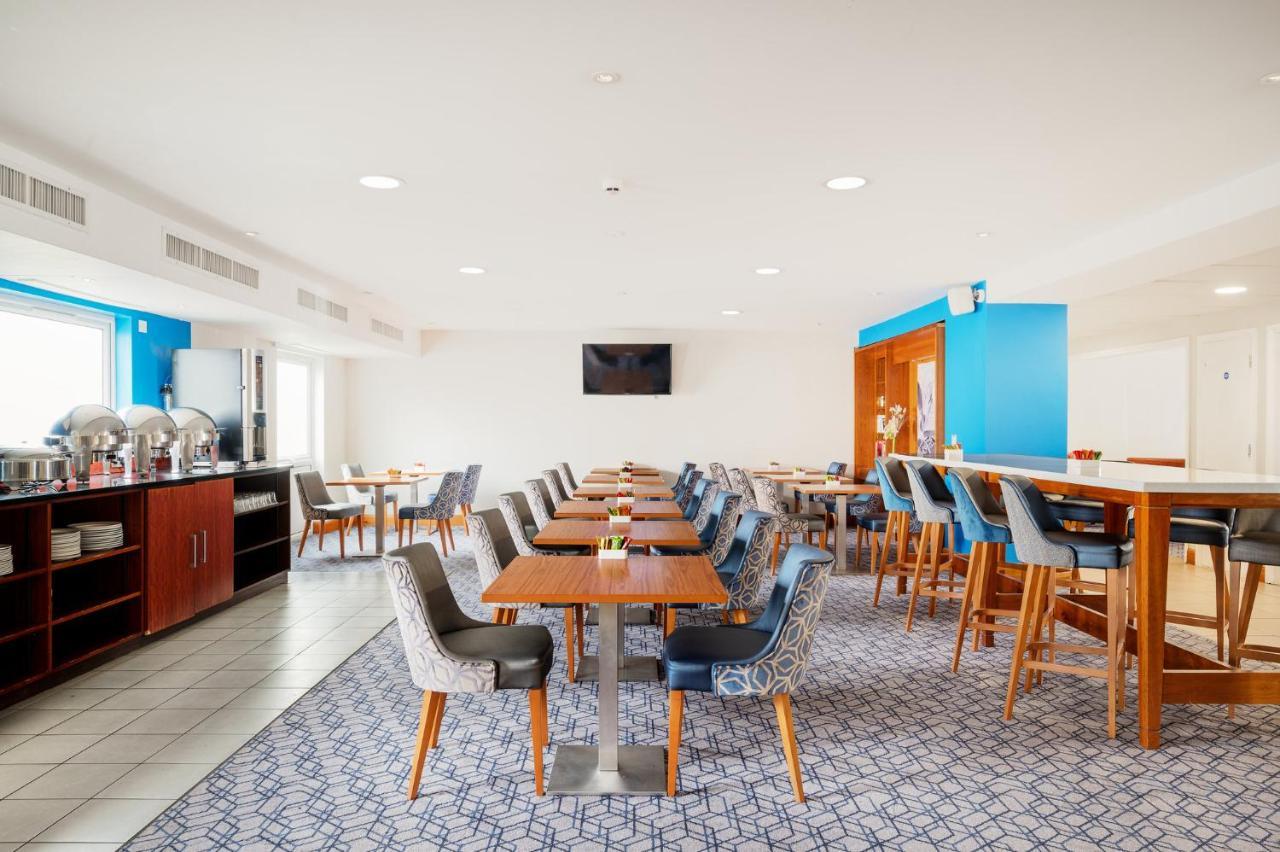 Holiday Inn Express Shrewsbury By Ihg Exteriör bild