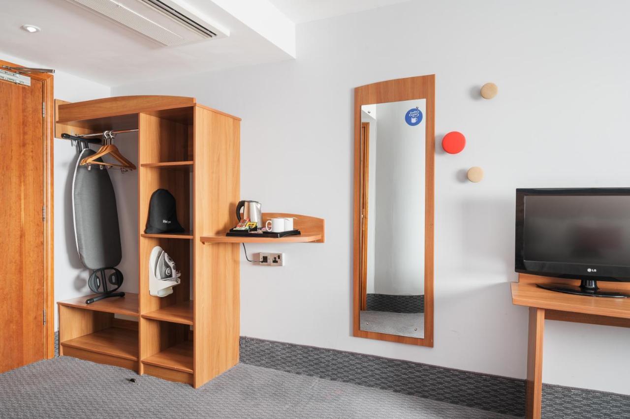 Holiday Inn Express Shrewsbury By Ihg Exteriör bild