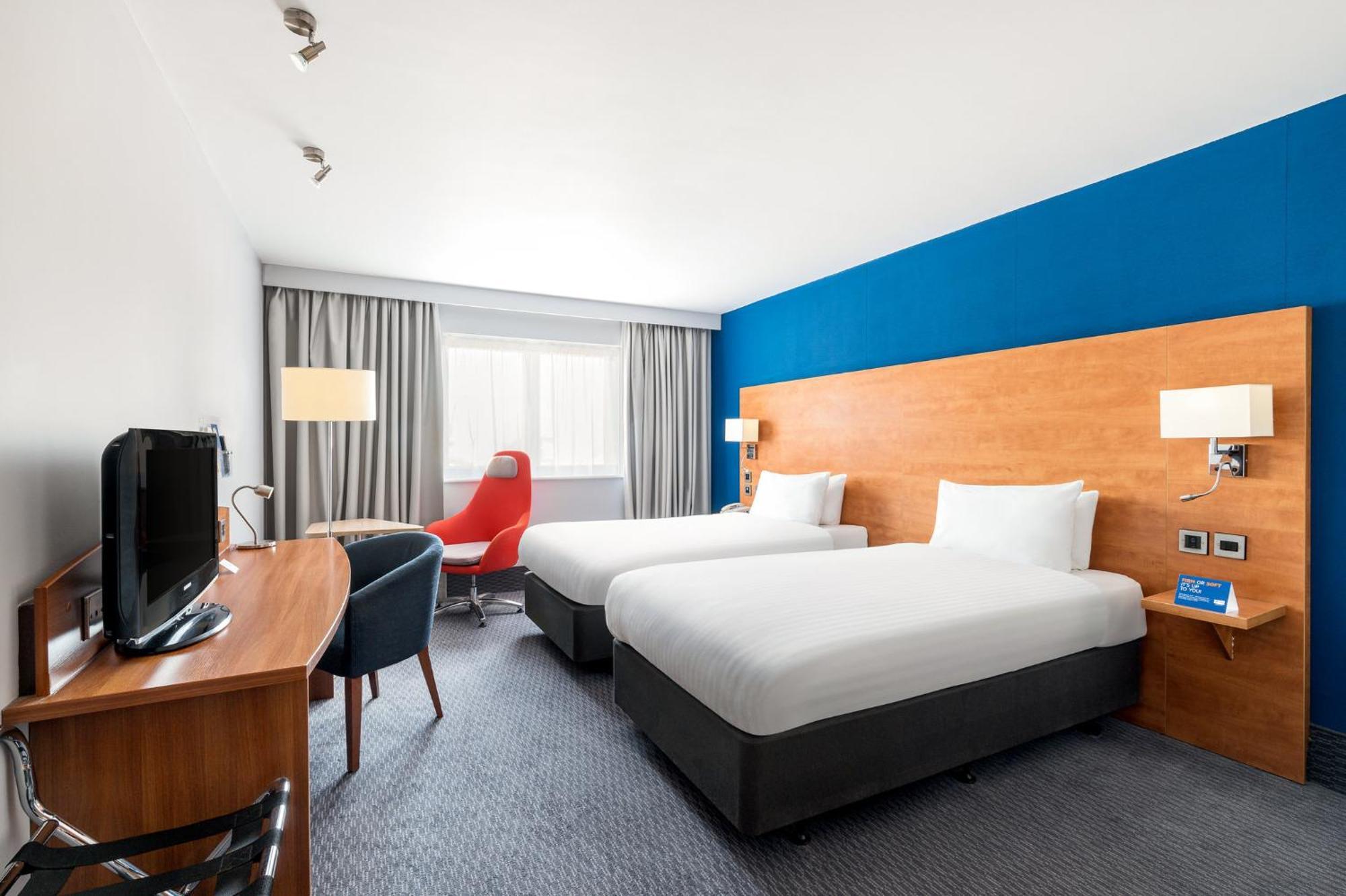 Holiday Inn Express Shrewsbury By Ihg Exteriör bild