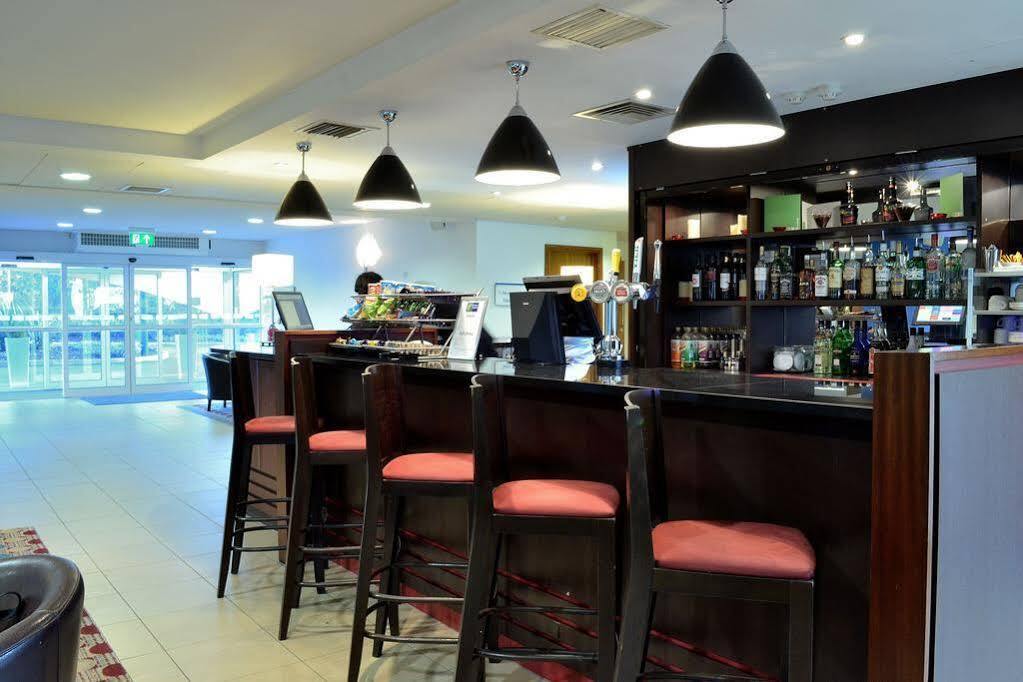 Holiday Inn Express Shrewsbury By Ihg Exteriör bild